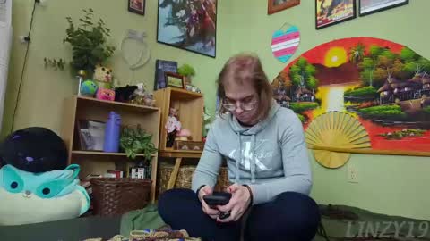 Snapshot of linzy19 chatting on February 22, 9:59 pm Linzy19 online show from February 22, 9:59 pm