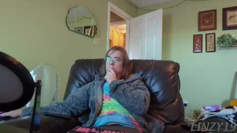 Linzy19 online show from November 17, 2:34 pm