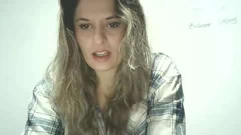 lionessmom online show from October 25, 4:57 pm