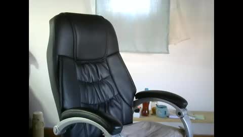 liora online show from May 13, 3:59 am