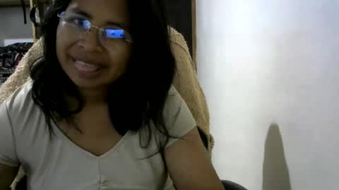 liora online show from July 3, 4:19 am