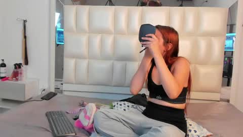 Liorah wolf online show from June 7, 7:50 pm