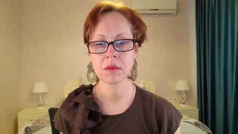 Liora Weiss online show from March 16, 6:06 am