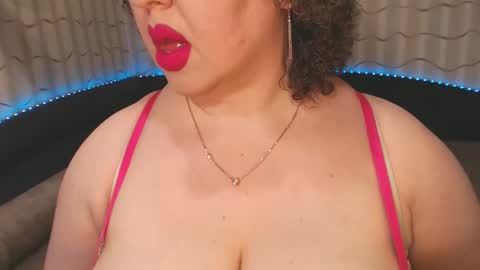 LIpsAddiction online show from February 19, 2:01 pm