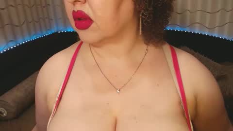 LIpsAddiction online show from November 11, 3:01 pm