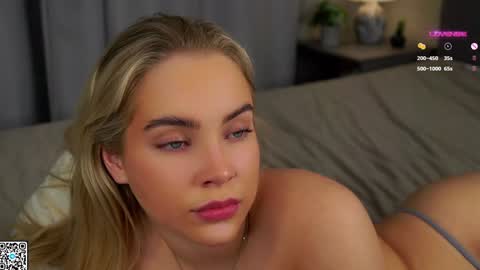 Amelia online show from January 24, 1:13 am