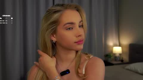 Amelia online show from February 18, 1:10 am