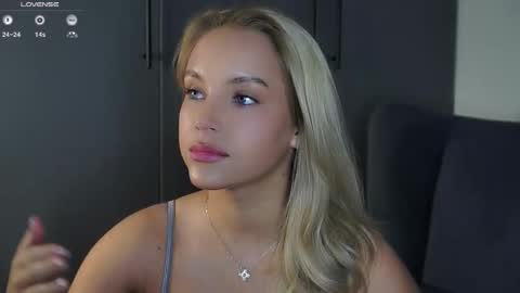 Amelia online show from September 9, 1:05 am