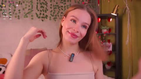 Snapshot of lipswithsweetonthem chatting on February 16, 1:35 am Lina online show from February 16, 1:35 am