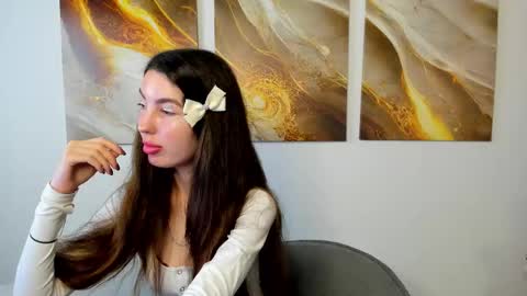 Lira revery online show from November 20, 1:06 am