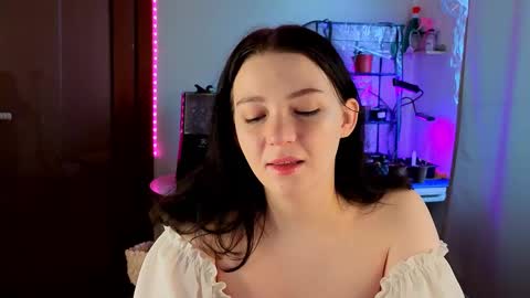 lirara online show from February 4, 11:27 am