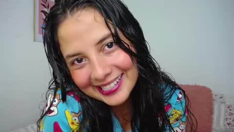 Lily see u on december 2 online show from March 6, 6:26 pm