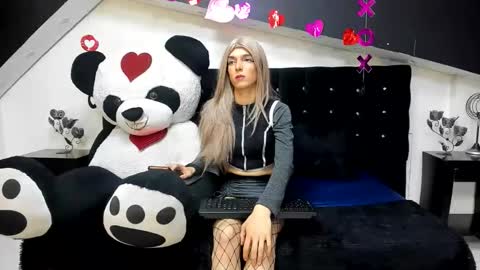 Lis  online show from February 22, 2:02 am