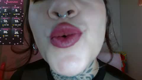 Lisa online show from February 21, 10:15 pm