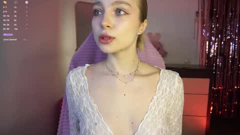 Lisa online show from March 4, 9:18 am