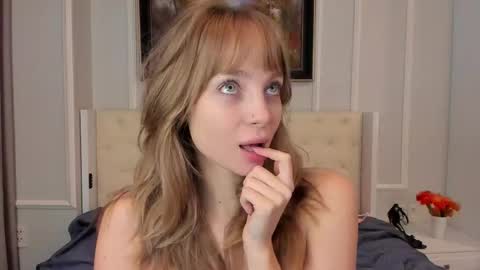 Lisa online show from December 14, 5:57 am