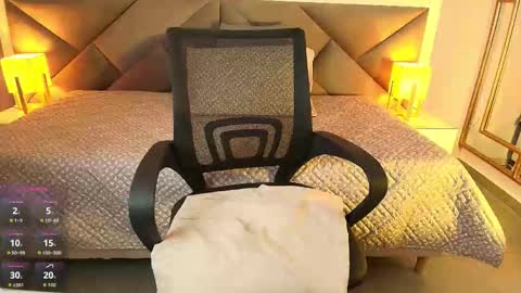 Snapshot of lisa_casper chatting on December 13, 7:53 pm Lisa online show from December 13, 7:53 pm