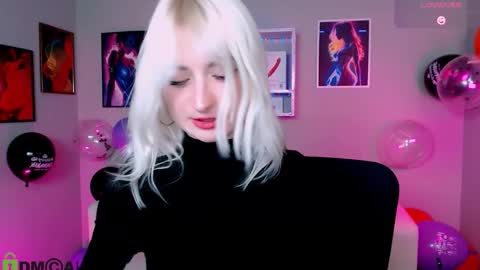 Lisa online show from November 2, 8:44 pm