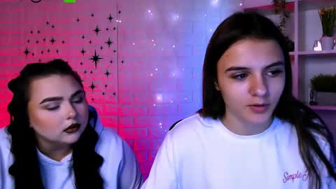 Lisa online show from November 4, 10:25 am