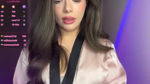 Snapshot of lisa_graham chatting on February 7, 4:16 am lisa_graham online show from February 7, 4:16 am