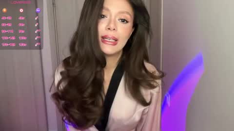 lisa_graham online show from April 12, 3:44 am