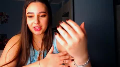 lisa_lady_golden online show from September 18, 2:35 am