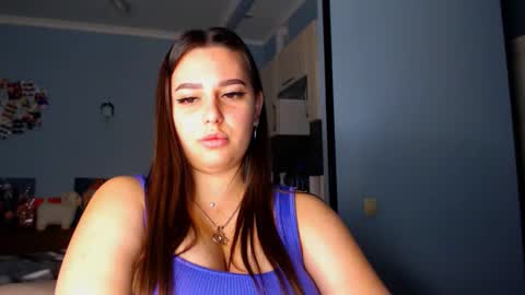lisa_lady_golden online show from September 18, 10:01 pm