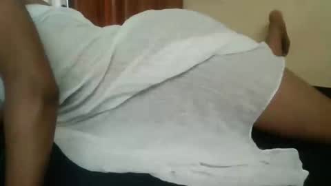 lisa larry online show from December 29, 10:01 am