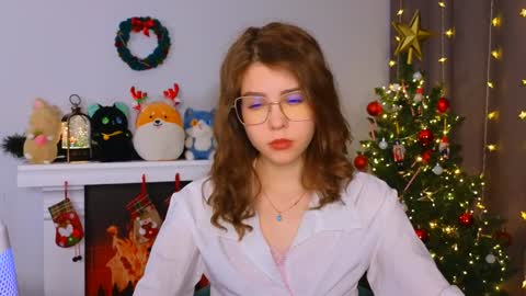 Snapshot of lisa_roses chatting on January 8, 11:52 pm Lisa online show from January 8, 11:52 pm