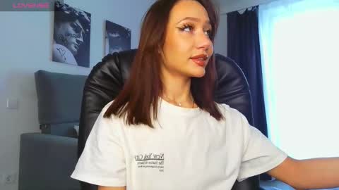 Lisa online show from February 1, 9:41 am