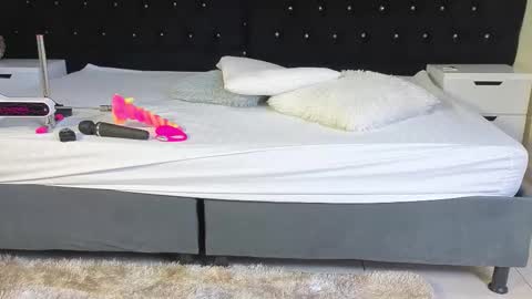 lisa_sweetas online show from March 20, 3:11 am