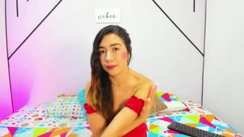 lisa white  online show from November 20, 12:49 pm