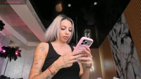 onlyfans-lisaakira instagram-lisaakira9  twitter-lisaakira4 online show from April 1, 6:25 am