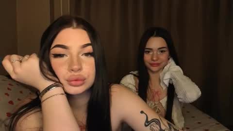 Lisa and Den online show from December 4, 2:26 pm