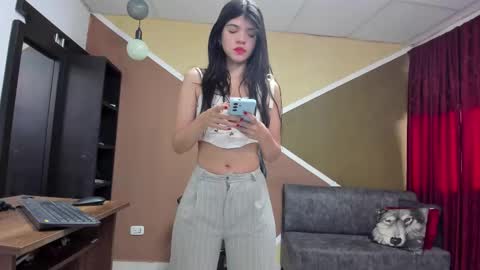 Snapshot of lisagray_1 chatting on October 22, 7:35 pm Lisa Gray Independent Model online show from October 22, 7:35 pm