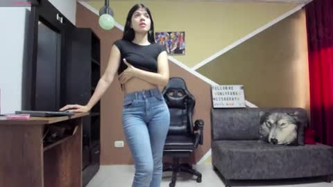 Snapshot of lisagray_1 chatting on July 22, 7:38 pm Lisa Gray Independent Model online show from July 22, 7:38 pm