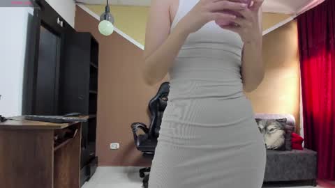 Snapshot of lisagray_1 chatting on August 3, 7:39 pm Lisa Gray Independent Model online show from August 3, 7:39 pm