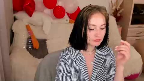 Lisa Moore online show from July 2, 5:41 pm