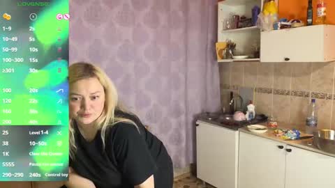 Lisa online show from February 14, 2:14 pm