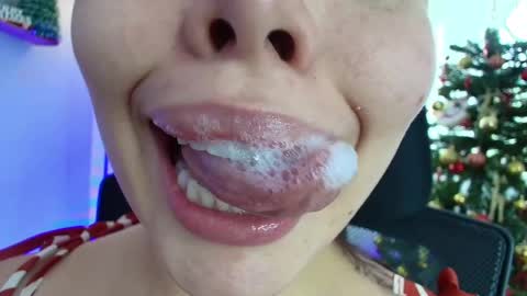 Lisbet online show from December 29, 6:49 pm