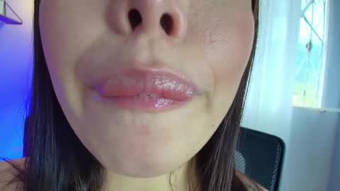 Lisbet online show from February 22, 5:35 pm