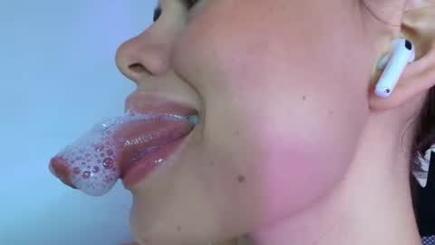 Lisbet online show from November 8, 2:06 pm