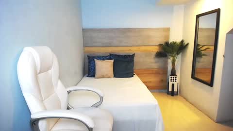 Liseth Fox online show from January 4, 3:39 pm