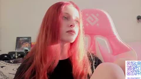 Snapshot of lisiasweet chatting on July 9, 1:37 pm Lika online show from July 9, 1:37 pm