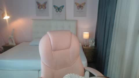 Andrea online show from January 7, 12:41 pm