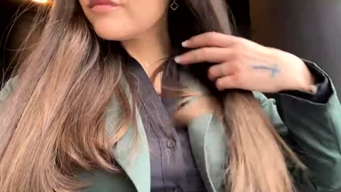 Lissa online show from April 21, 10:21 am