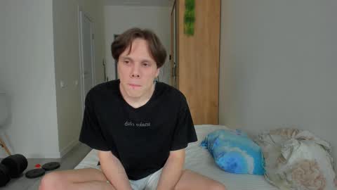 Snapshot of lissa_alfie chatting on January 16, 12:09 pm Alfie online show from January 16, 12:09 pm