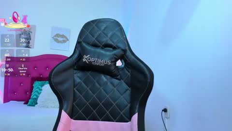 L I S S A  online show from October 2, 3:13 am