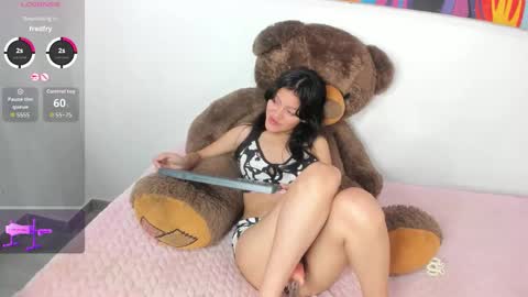 lissa_petitee online show from November 3, 8:54 pm