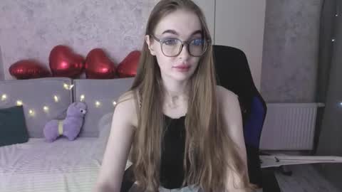 Lissa online show from March 21, 1:58 pm